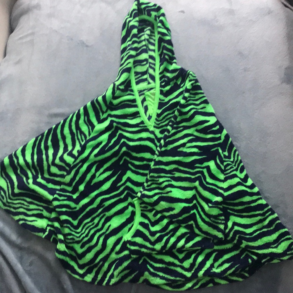 Justice green Zebra stripped fuzzy  poncho